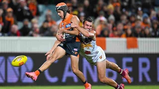 Red-hot GWS Giants belt struggling Brisbane in Canberra