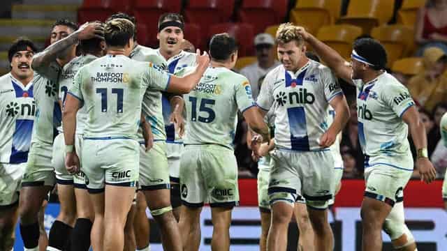 Blues deliver Reds late heartbreak in Super thriller