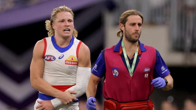 Bulldogs forward Weightman dealt more elbow trouble