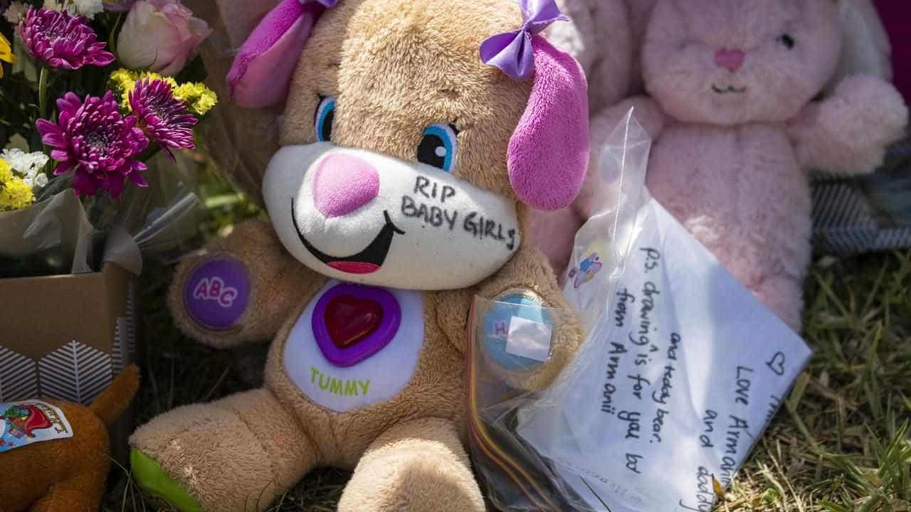 Child safety 'pressure' not to act before girls died