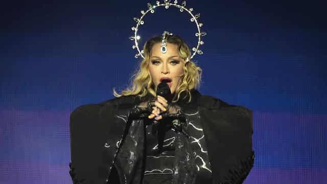 Madonna's free show wows thousands on Copacabana beach