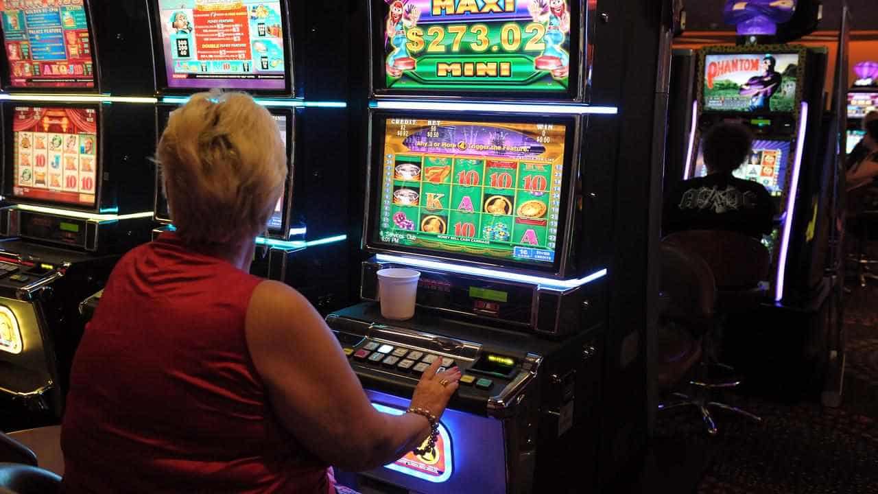 Pokie numbers, losses still rising despite crackdown