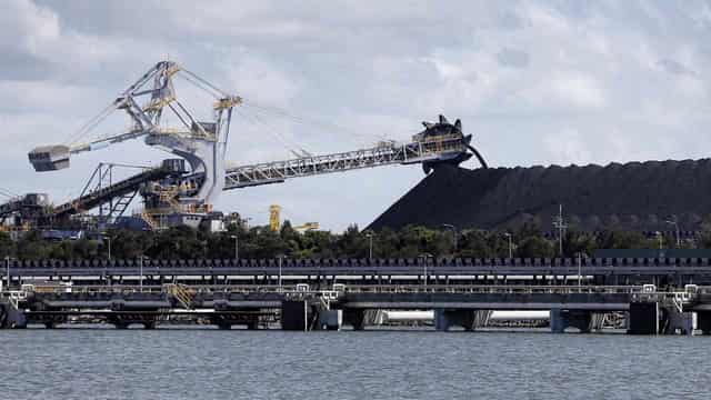 Call to cut coal growth as NSW set to miss climate goal