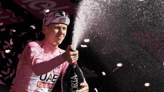 Pogacar homes in on Giro glory as Aussies hunt podium