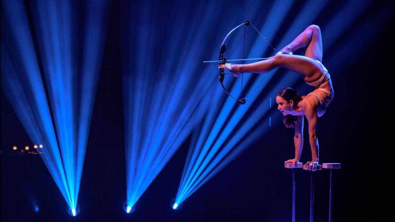 Contortionist's new twist: from birth to foot archery