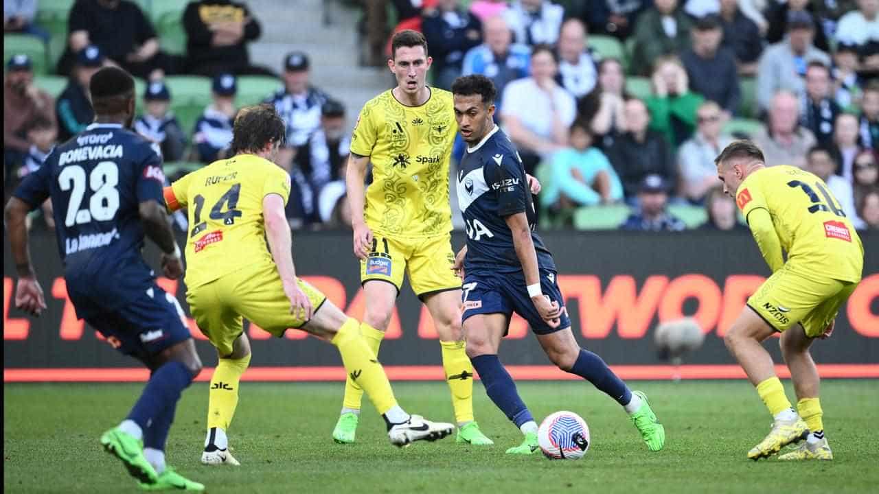 Victory aim to ruin Phoenix fairytale in Wellington