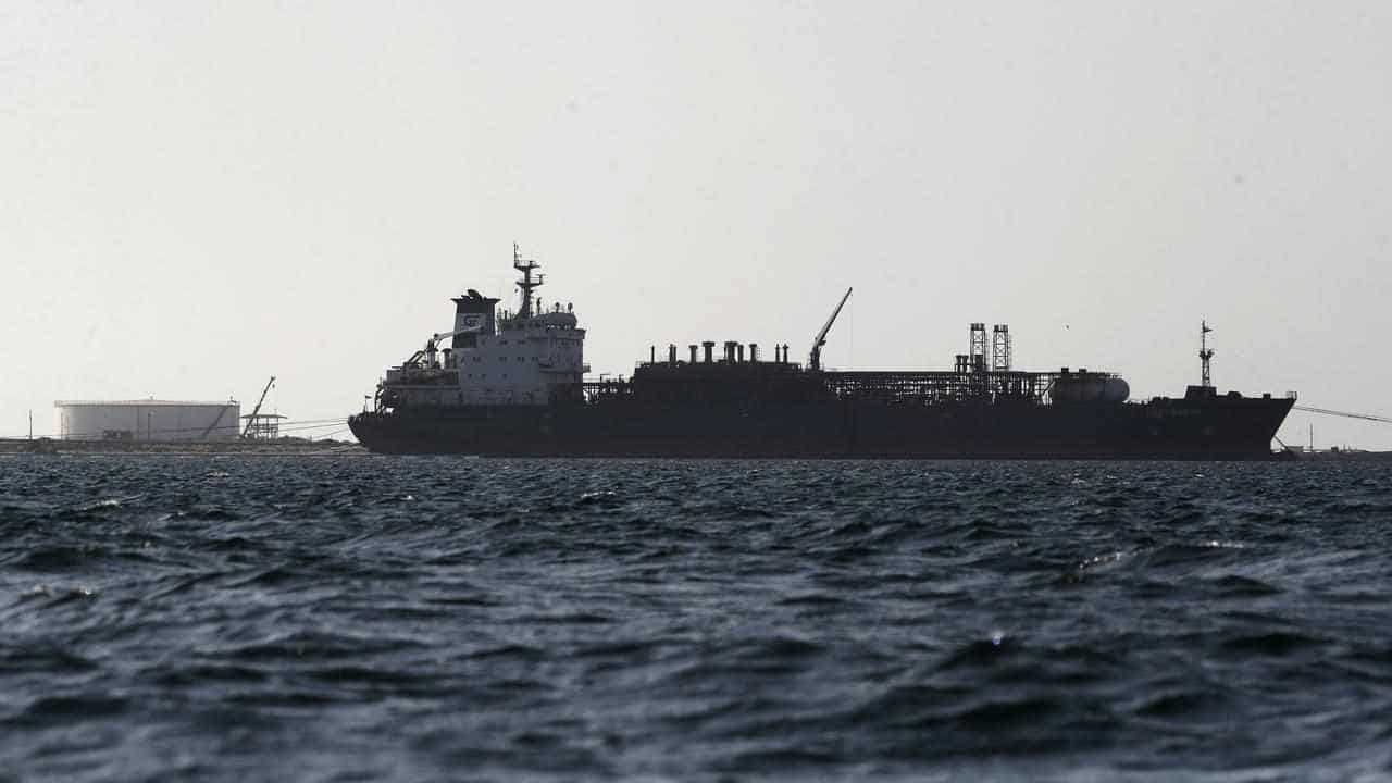 Houthis hit Panama-flagged oil tanker off Yemen: US