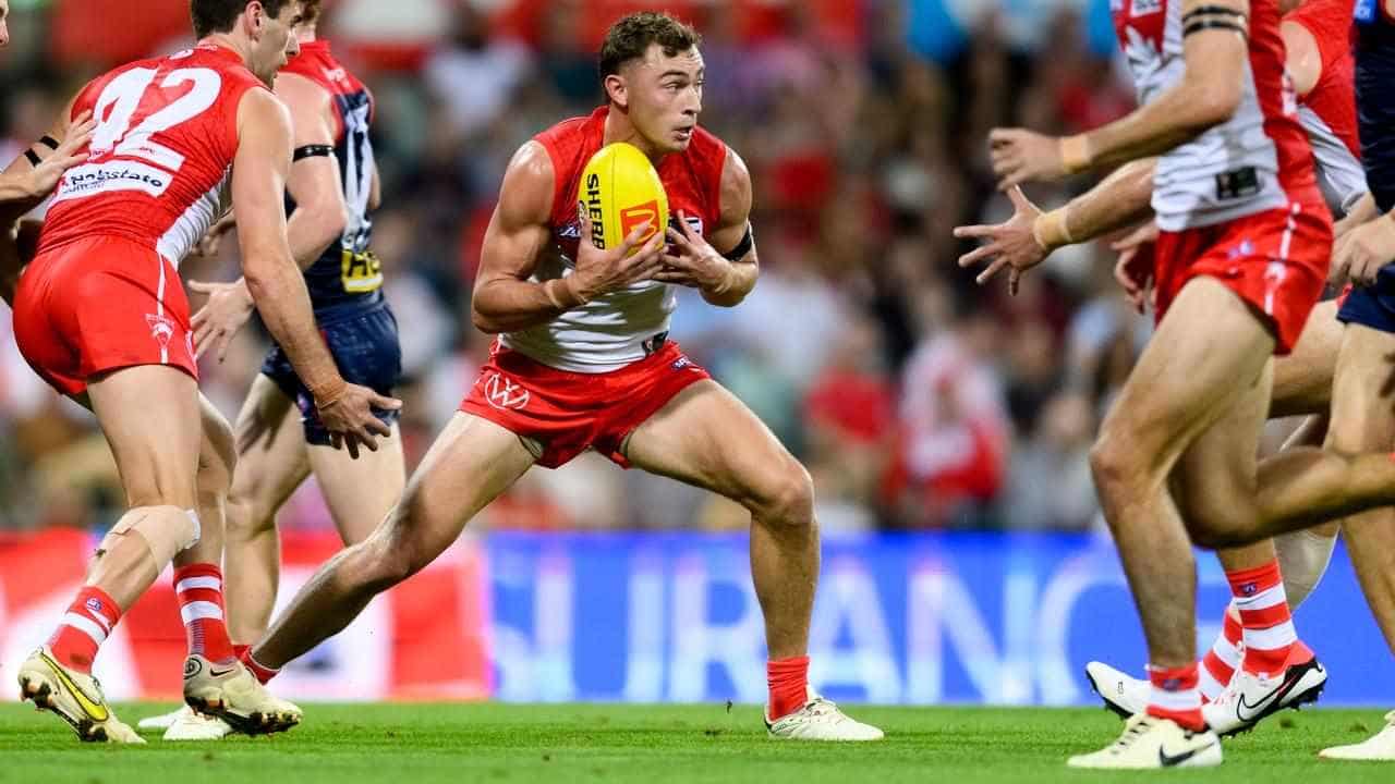 High-flying Swans 'quietly confident' on Hayward deal