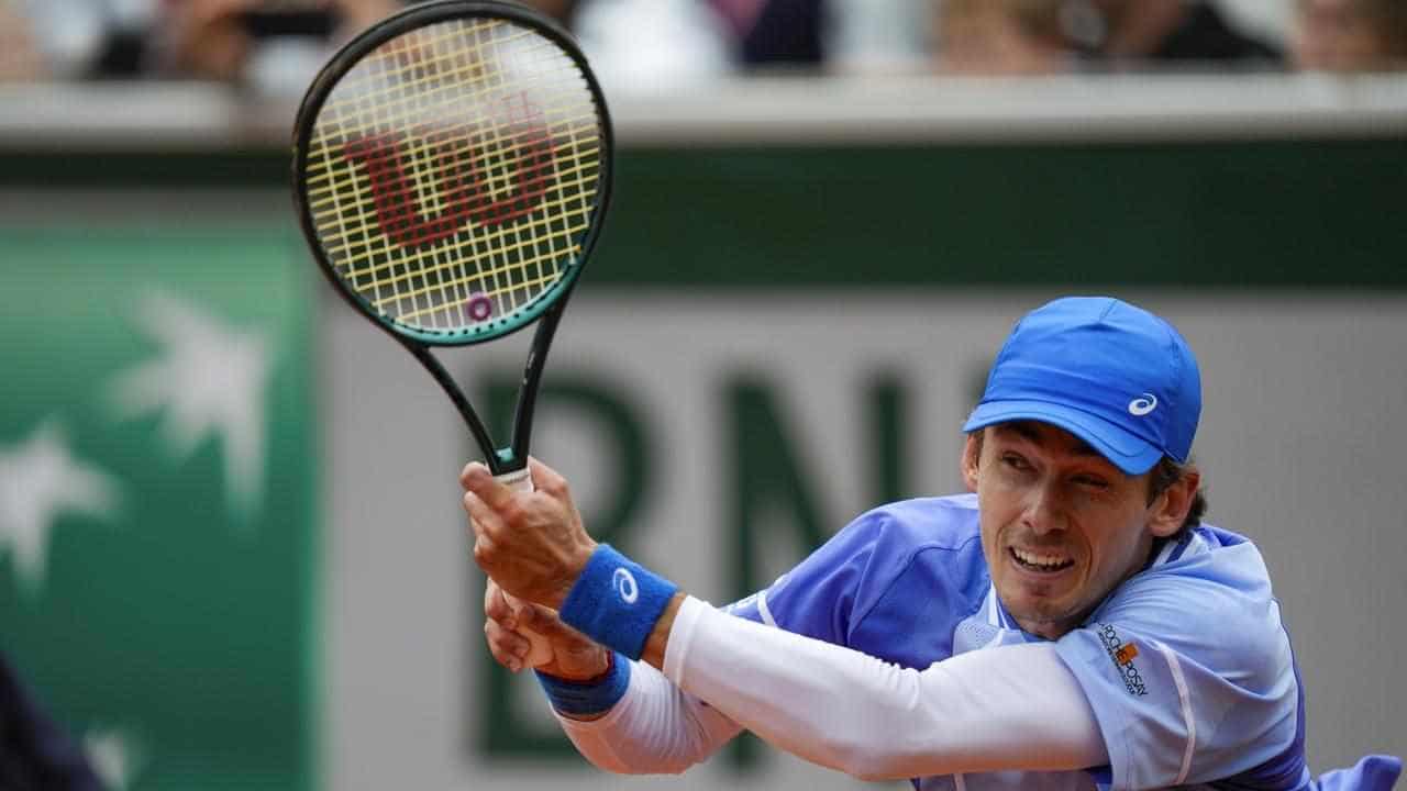 De Minaur won't be pushed around by big hitter Struff