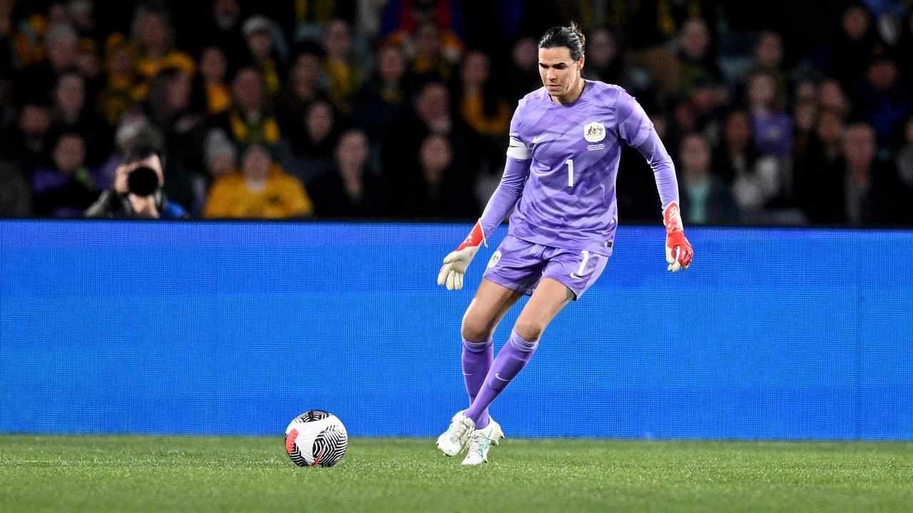 Matildas farewell pioneer Williams in rousing send-off