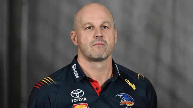 Crows chairman backs extending Nicks' coaching contract