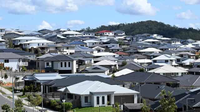 Lending to property investors jumps amid rising rents