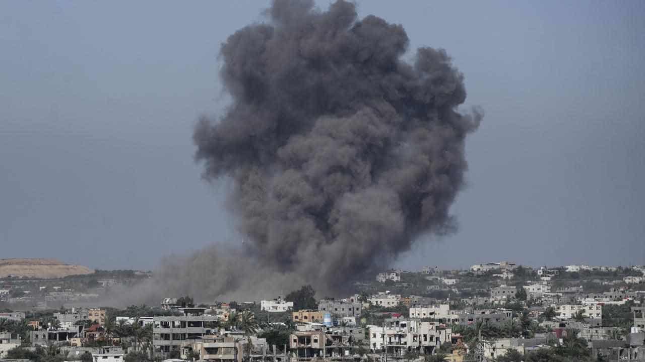 Israeli forces batter Gaza as truce bid reaches impasse