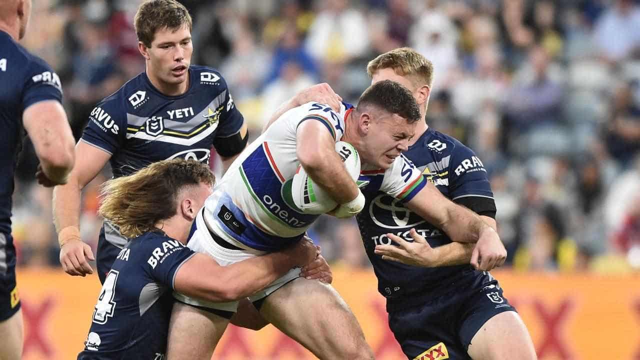 Warriors score seven tries in Cowboys thrashing