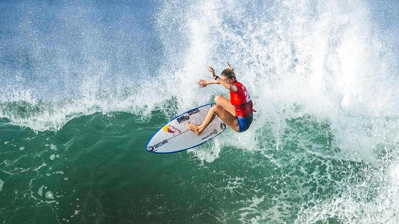 Picklum falls in El Salvador surf quarter-finals