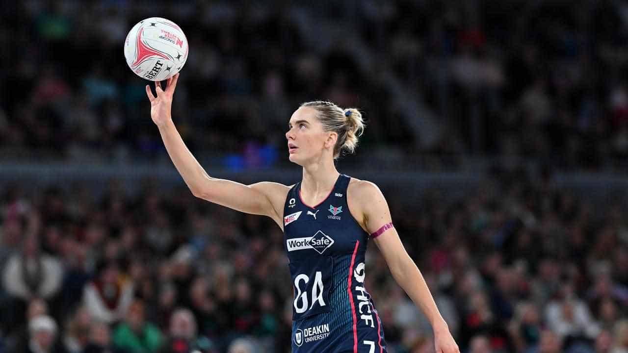 Big derby win puts Vixens top of Super Netball