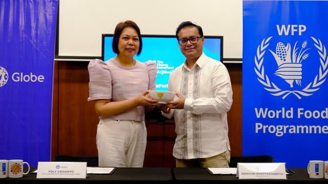 Top PH firm Globe brings hunger alleviation program to international stage, partners with UN WFP