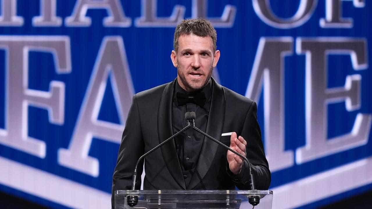 Collingwood cult hero Dane Swan joins Hall of Fame