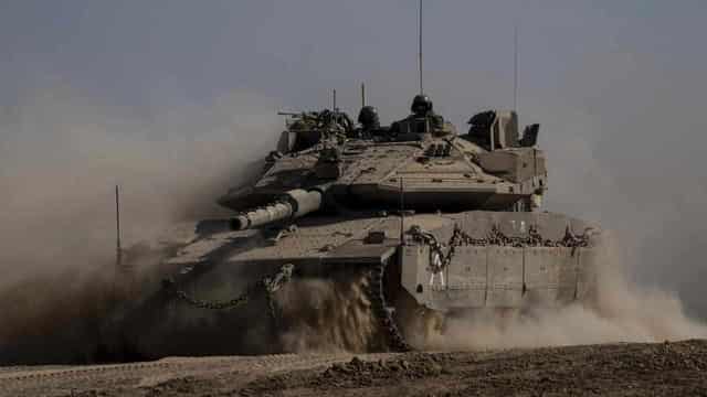 Israel pounds central Gaza camps, deepens Rafah push