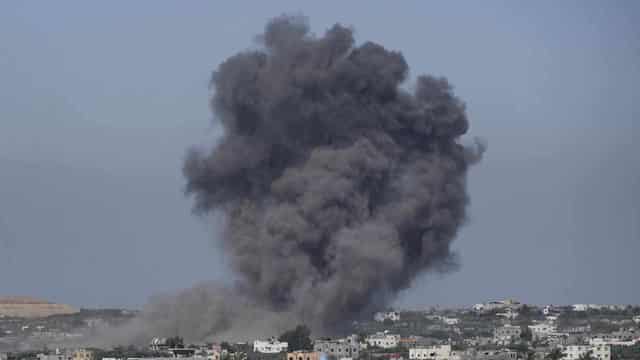 Israeli forces intensify bombardment across Gaza