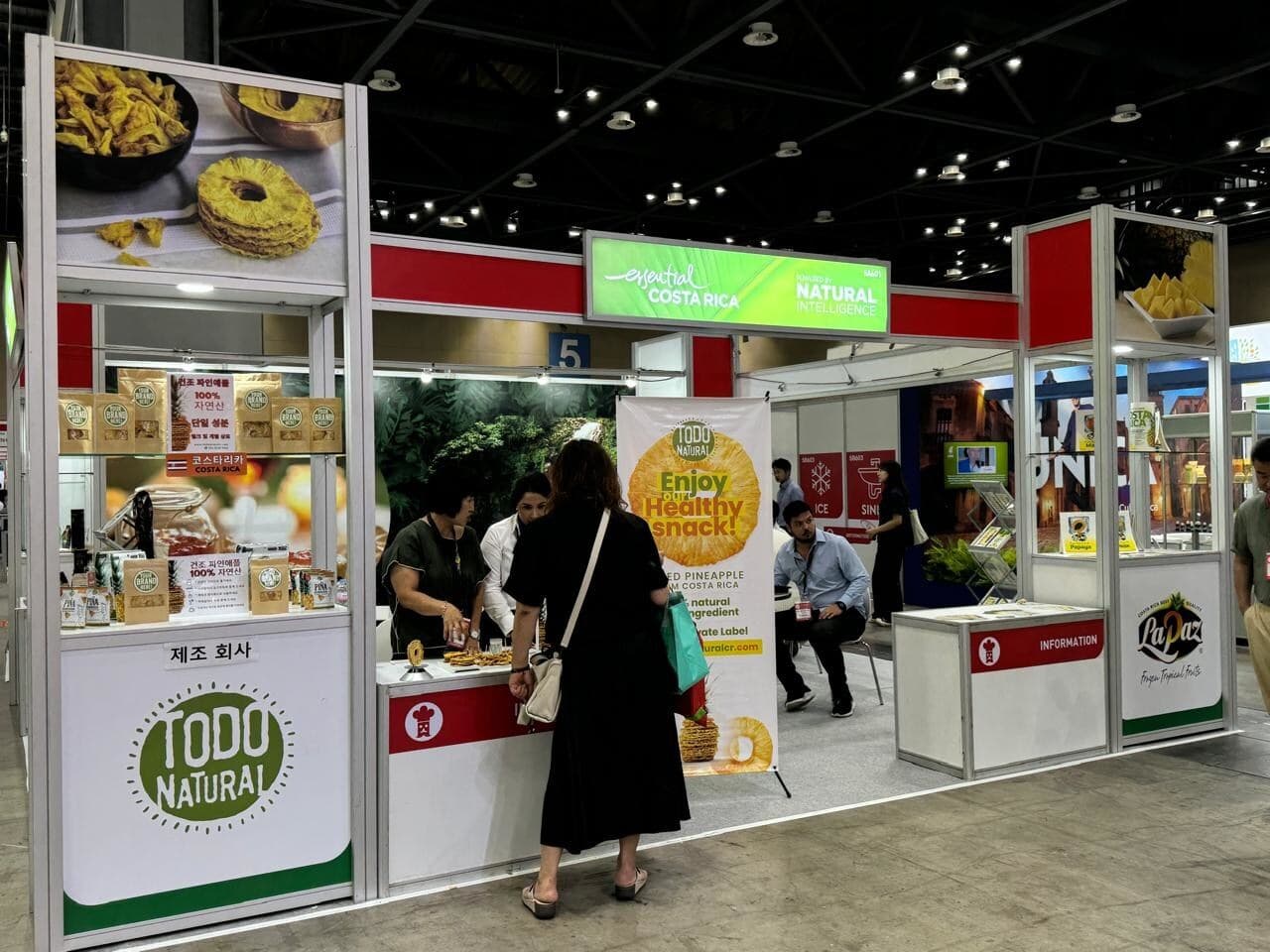 Costa Rica seeks new opportunities in Asia in Seoul Food & Hotel 2024