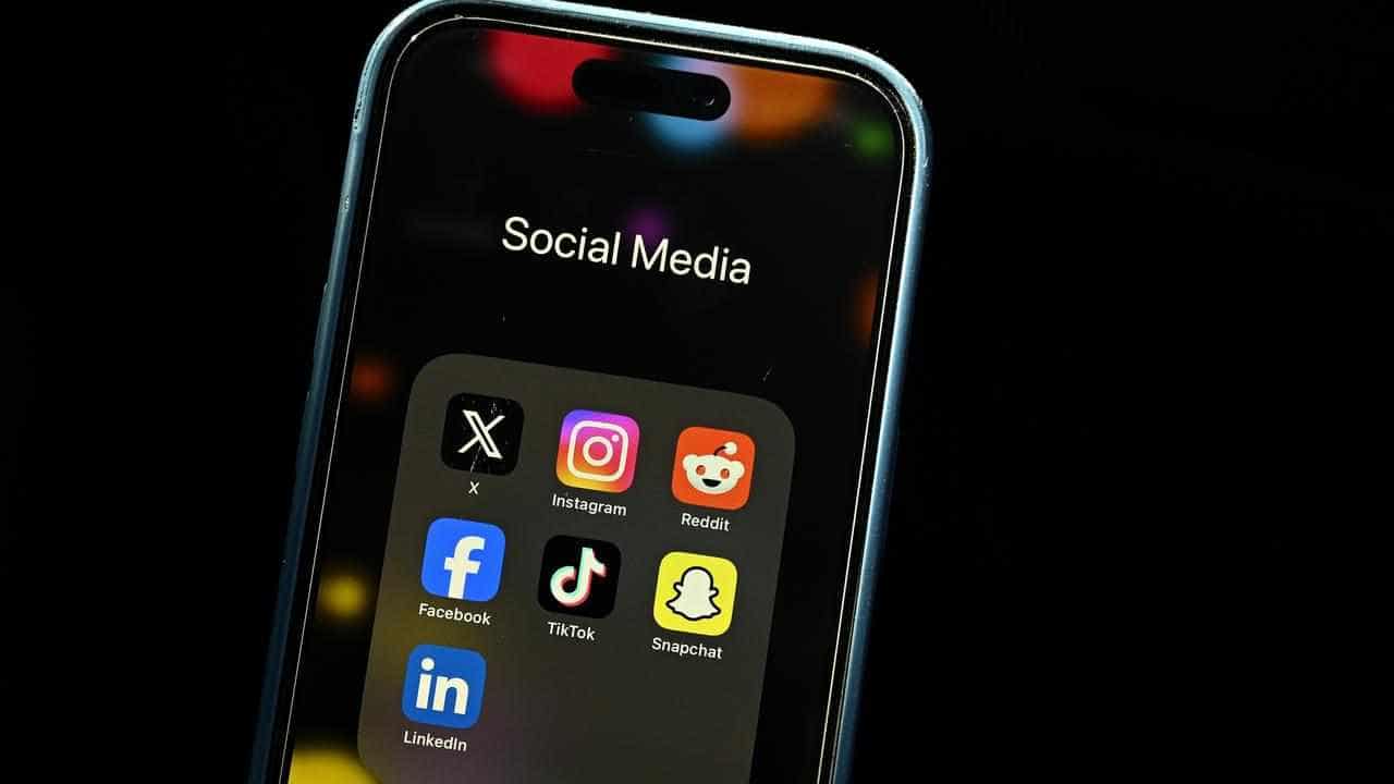 Aussies feel social media fails to stop 'scam war'