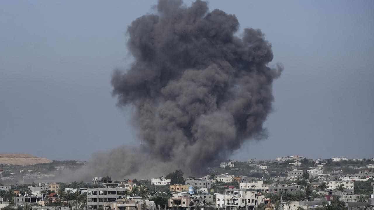 Israel storms Gaza City neighbourhood, bombs Rafah