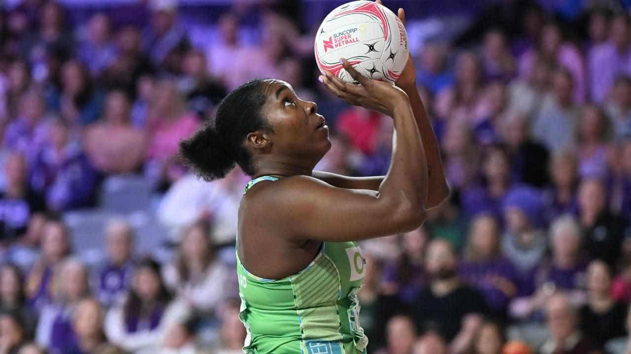 Fever edge struggling Giants in Super Netball