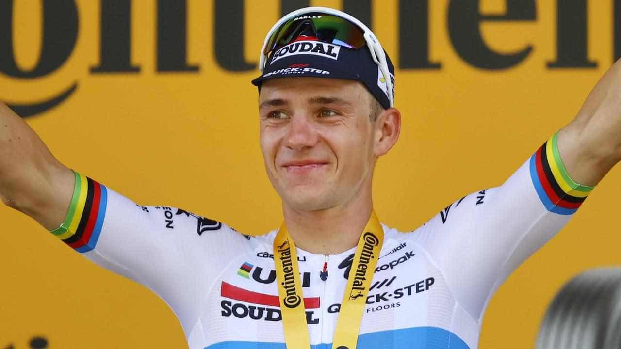 Evenepoel uncorks vintage ride in Burgundy time trial