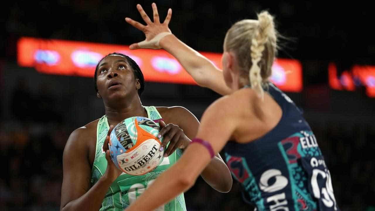 Fever win netball thriller against top-ranked Vixens