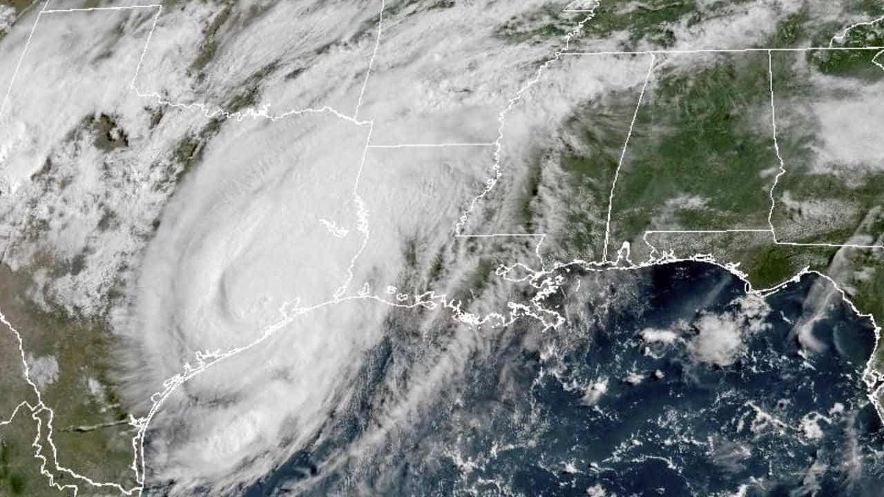 Three dead as Tropical Storm Beryl crosses Texas