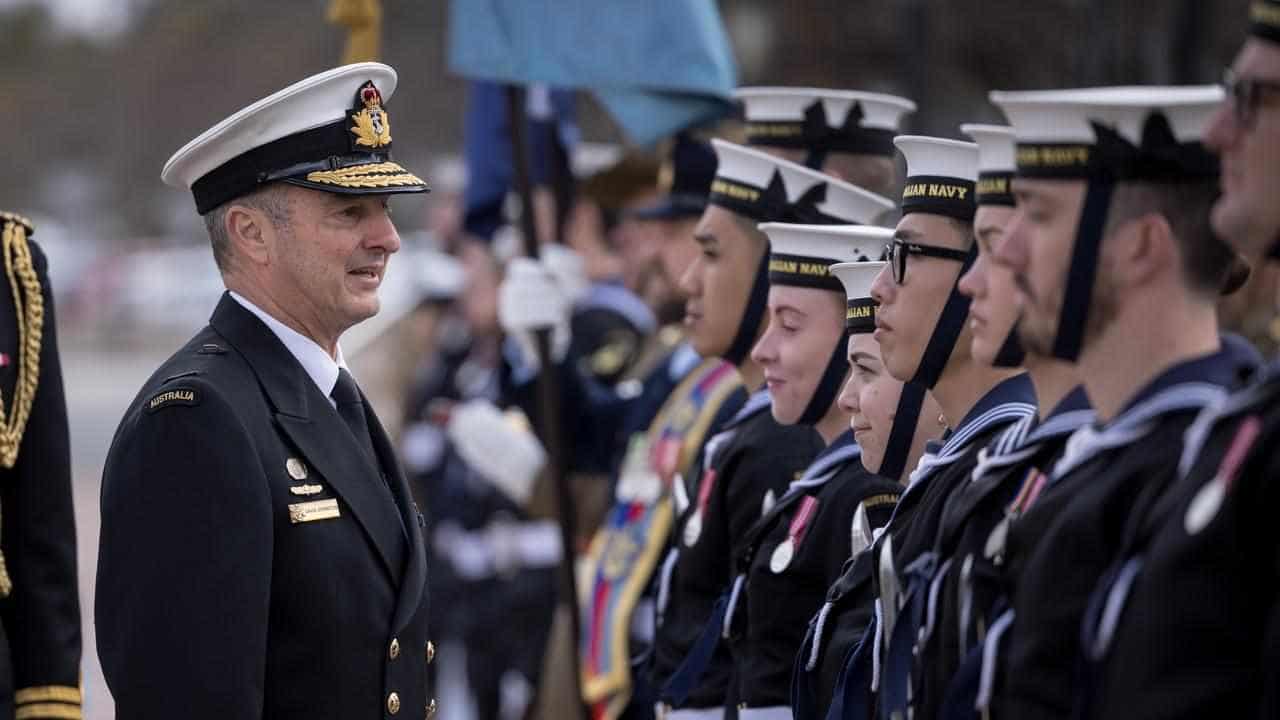 Boat-loving admiral becomes new defence chief