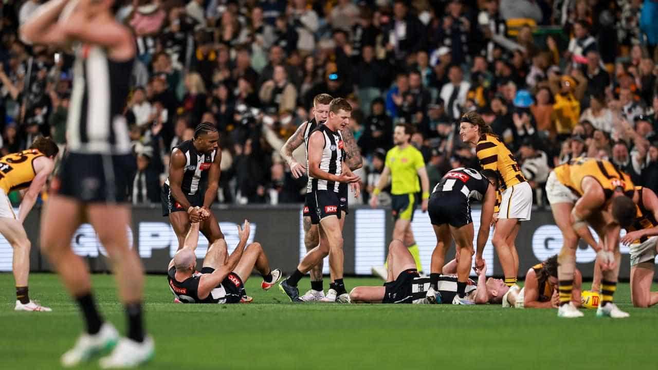 Hawks brace for high-stakes clash with Collingwood