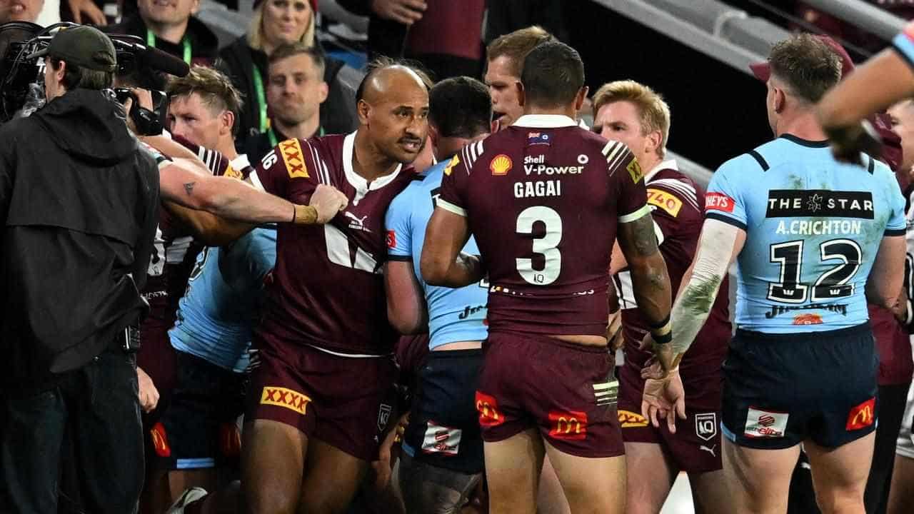 Murray, Nanai binned as tempers flare in Origin decider