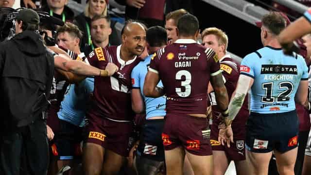 Murray, Nanai binned as tempers flare in Origin decider