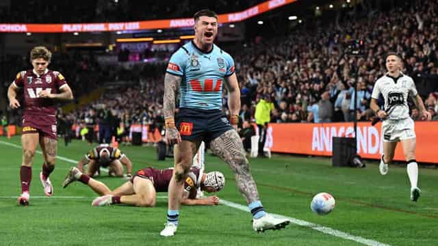 Defensive lapses cost heroic Maroons in Origin decider