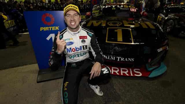 Mostert shakes off rivals for opening Sydney race win