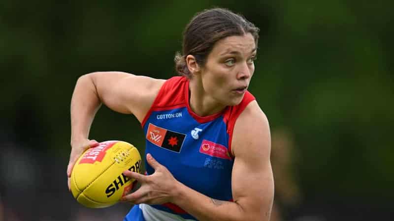 AFLW star Blackburn loses Bulldogs captaincy to Berry