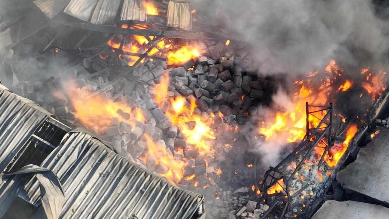 Fire equipment 'failure' during giant factory blaze