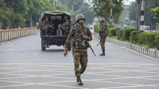 Bangladesh to accept job quota ruling after protests