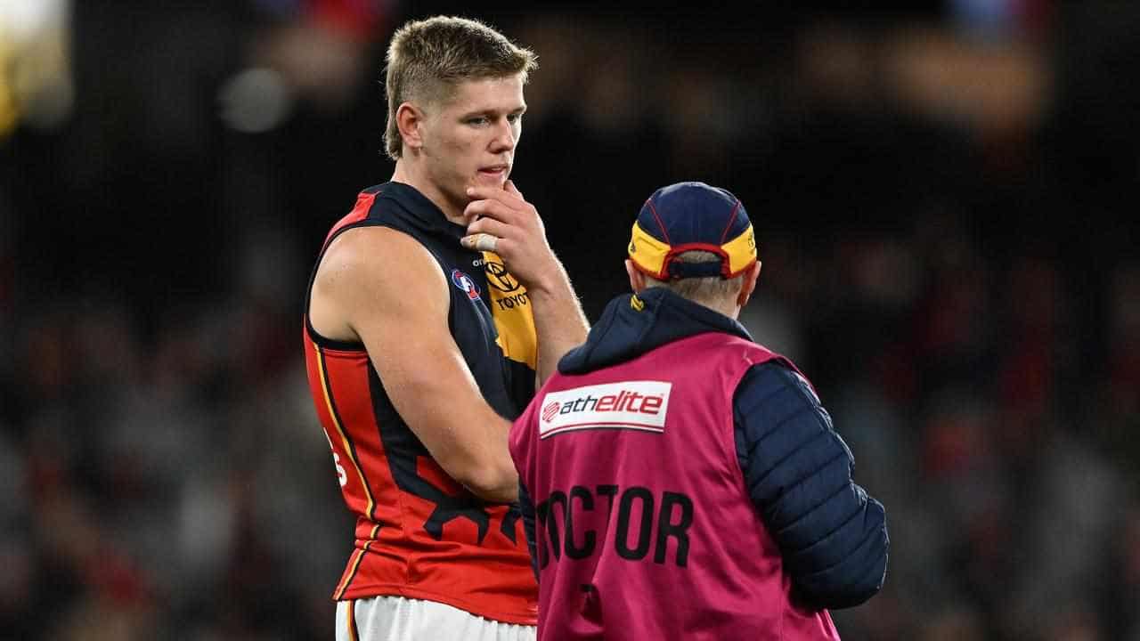 Bombers' Scott wants sub abolished to help doctors