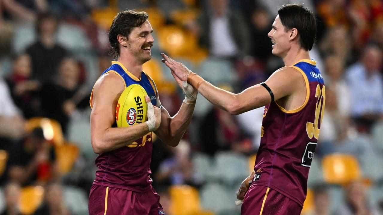 Lions weigh up shock switch for Daniher or Hipwood