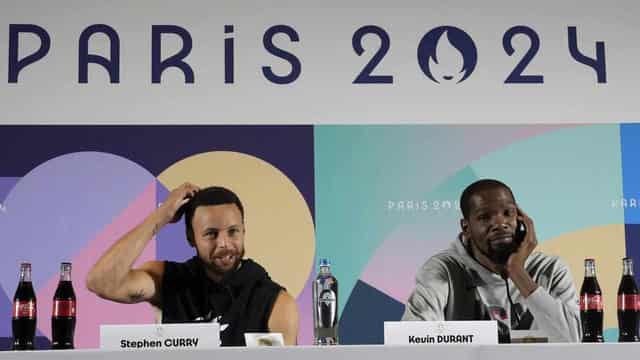 Curry, Durant talk up opposition at Paris Olympics