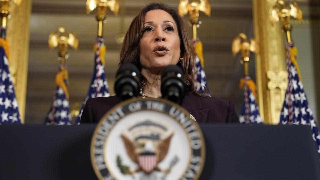 Harris pushes on with campaign blitz, gaining on Trump