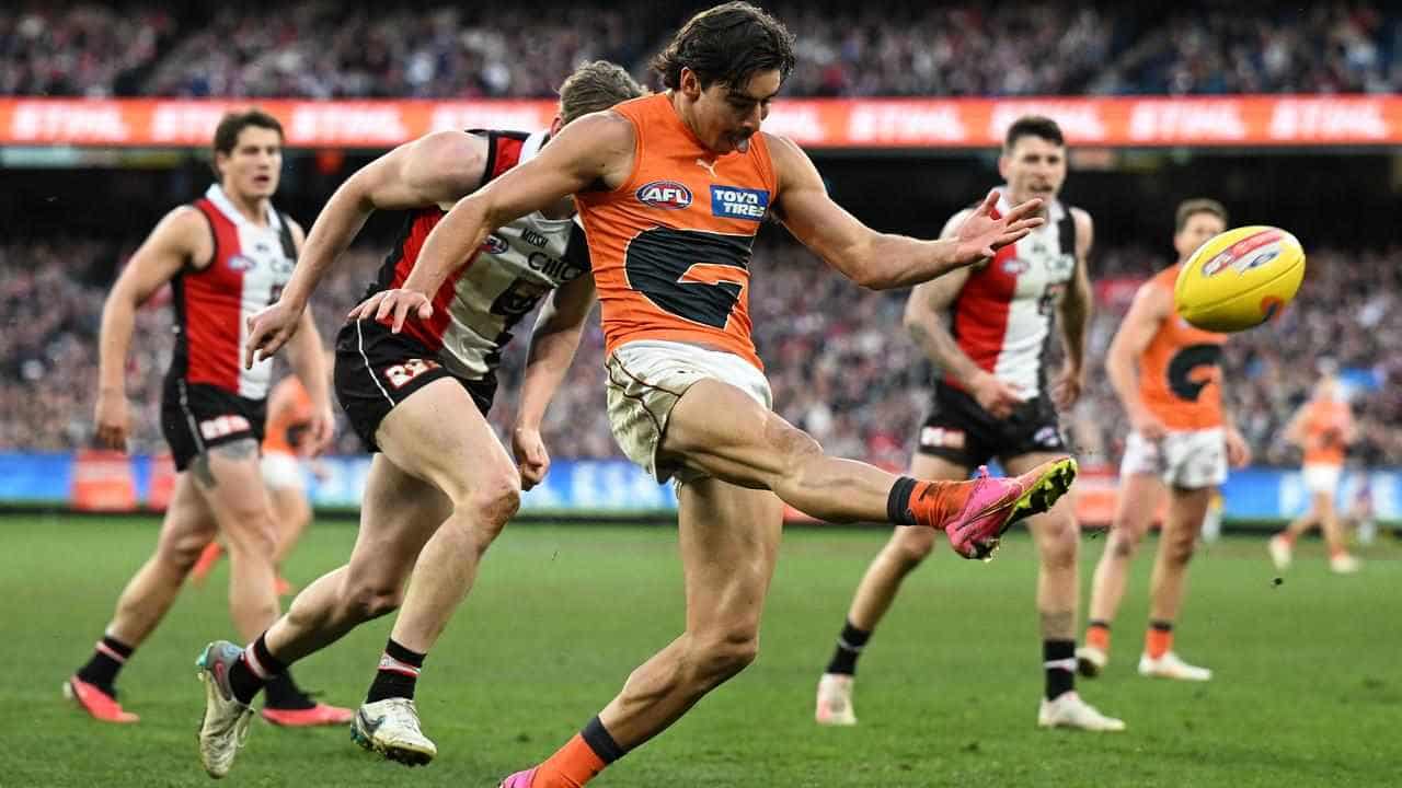 Giants' Bedford eyes win over ex-club Dees in flag push