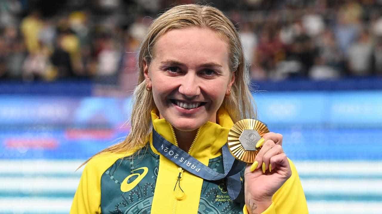 Titmus, Aussie women freestyle relayers in gold salute