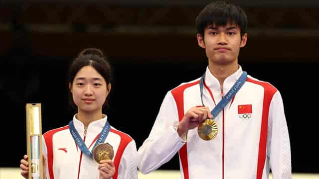 Chinese shooters win first Paris gold