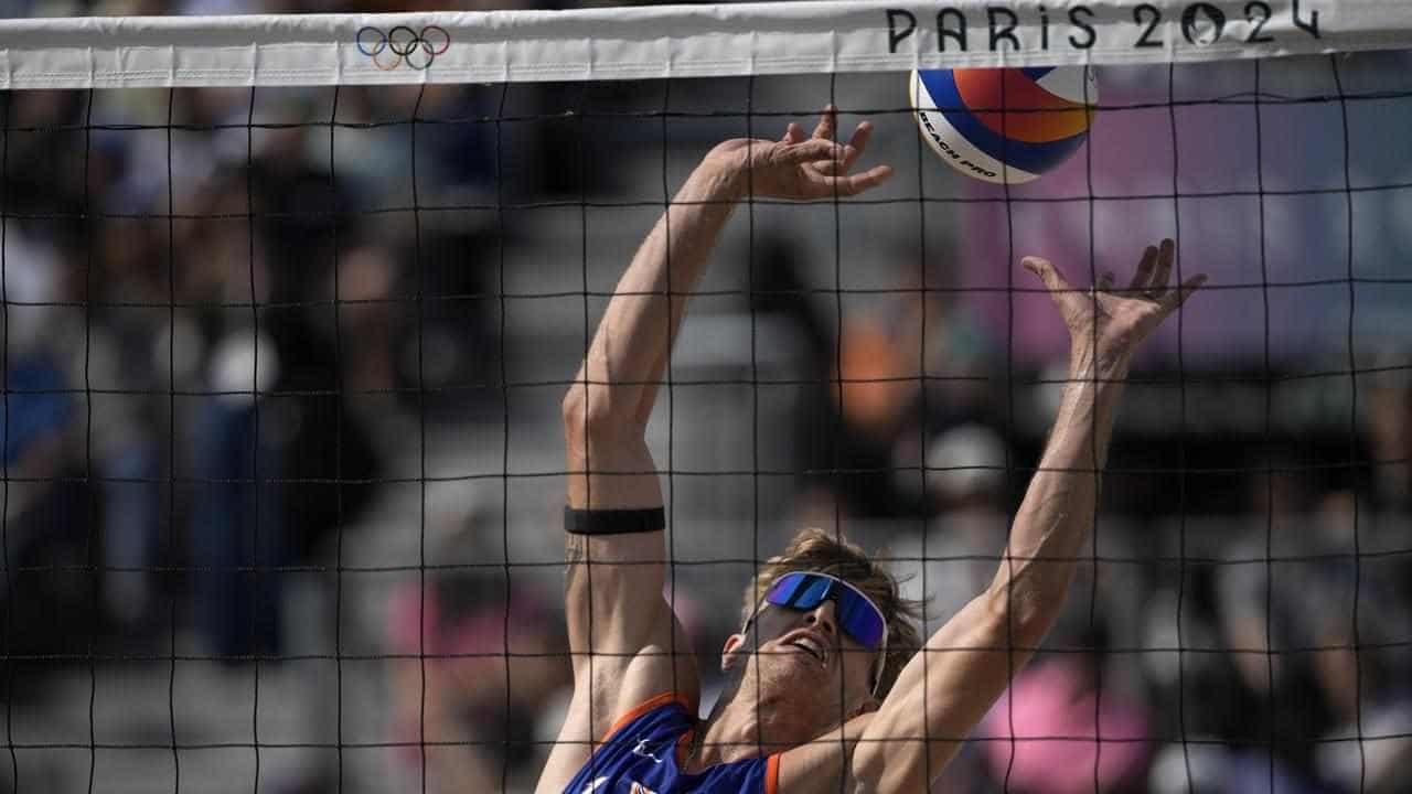 Dutch beach volleyball player booed at Olympics