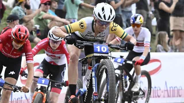 Flat tyre robs Henderson, French ace finally wins MTB