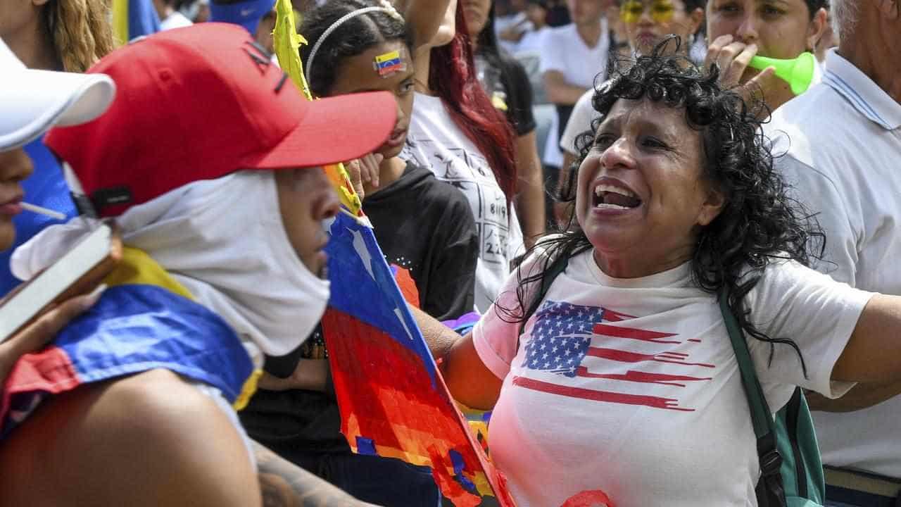 Venezuelan streets fill with protesters opposing Maduro